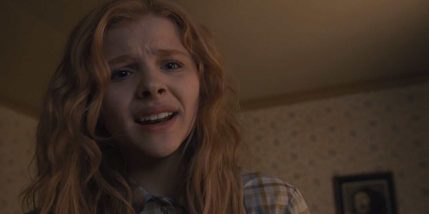 At 17, Chloë Grace Moretz Handles Grown-Up Realities - The New York Times, image size:1400x700