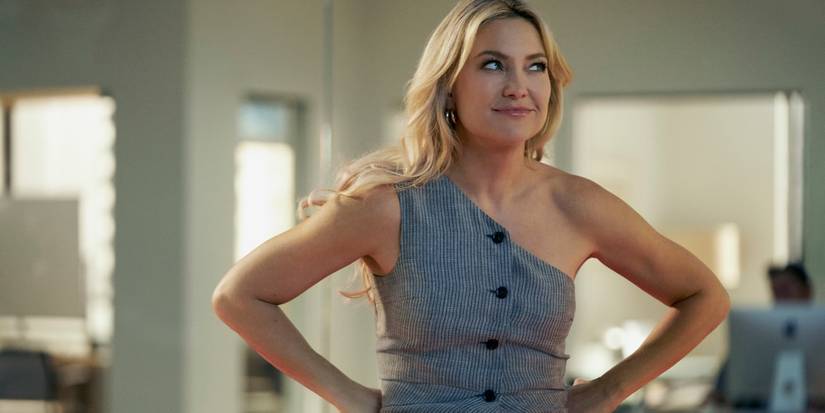 Kate Hudson as Isla Gordon in Running Point