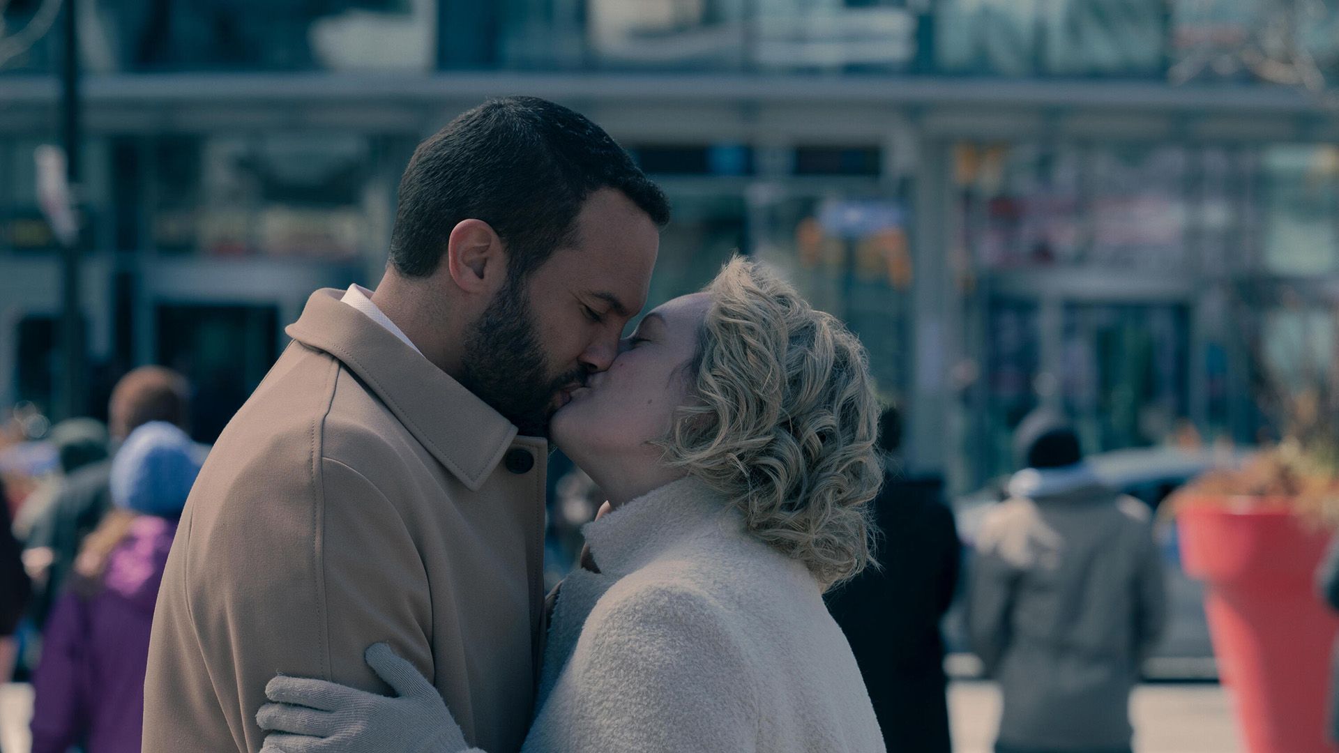 'The Handmaid's Tale': June Should End Up With Nick in Season 6