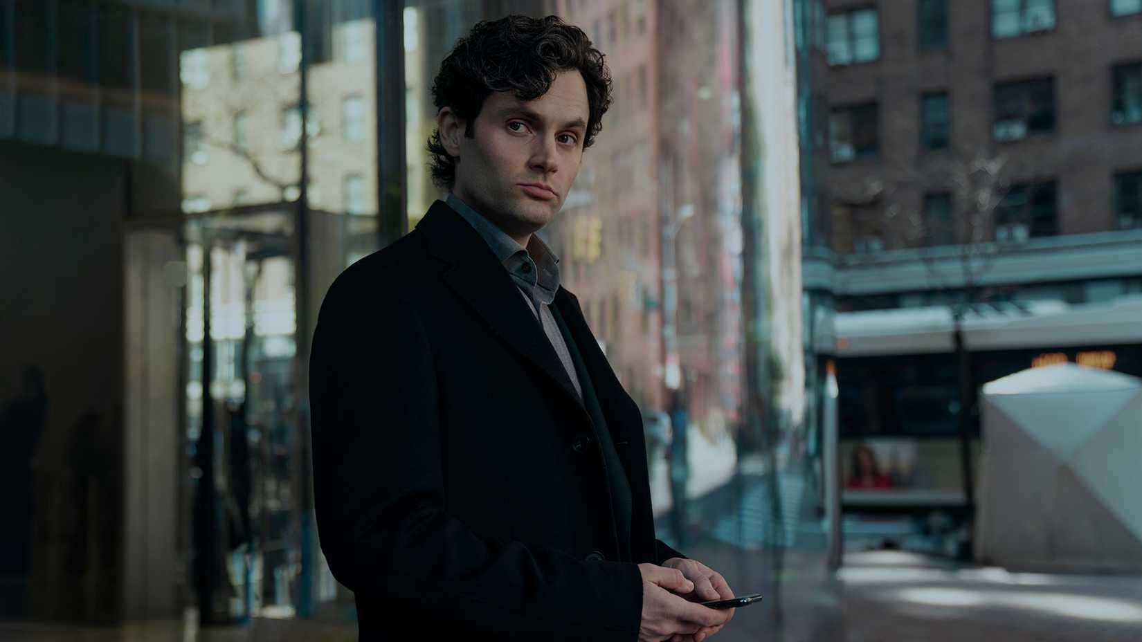 Joe Goldberg (Penn Badgley) on You