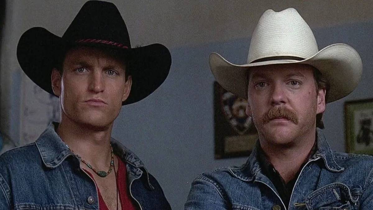 32 Years Ago, Woody Harrelson Made a Polarizing Cowboy Action Comedy