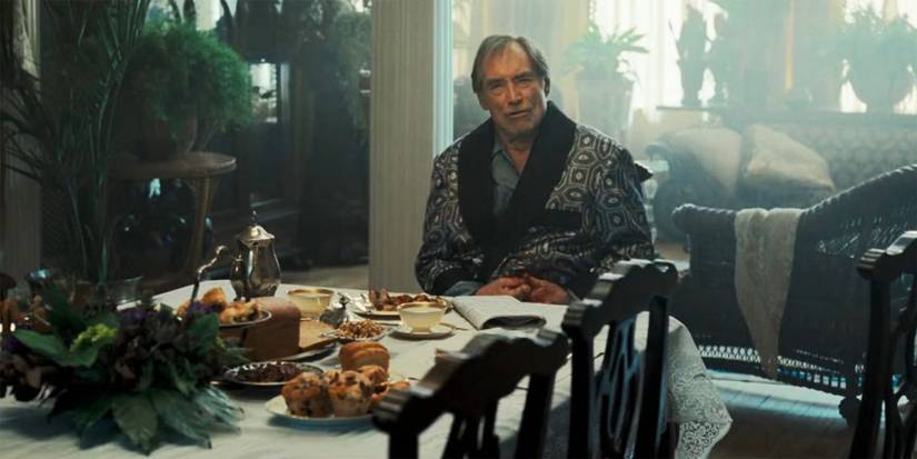 Spencer wounds Whitfield before killing him in the '1923' finale