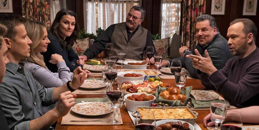 A scene from Blue Bloods with everyone at family dinner