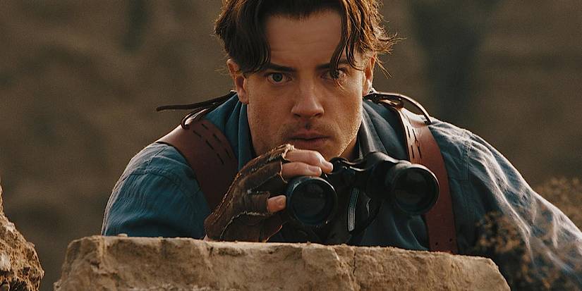 Brendan Fraser With Binoculars in The Mummy