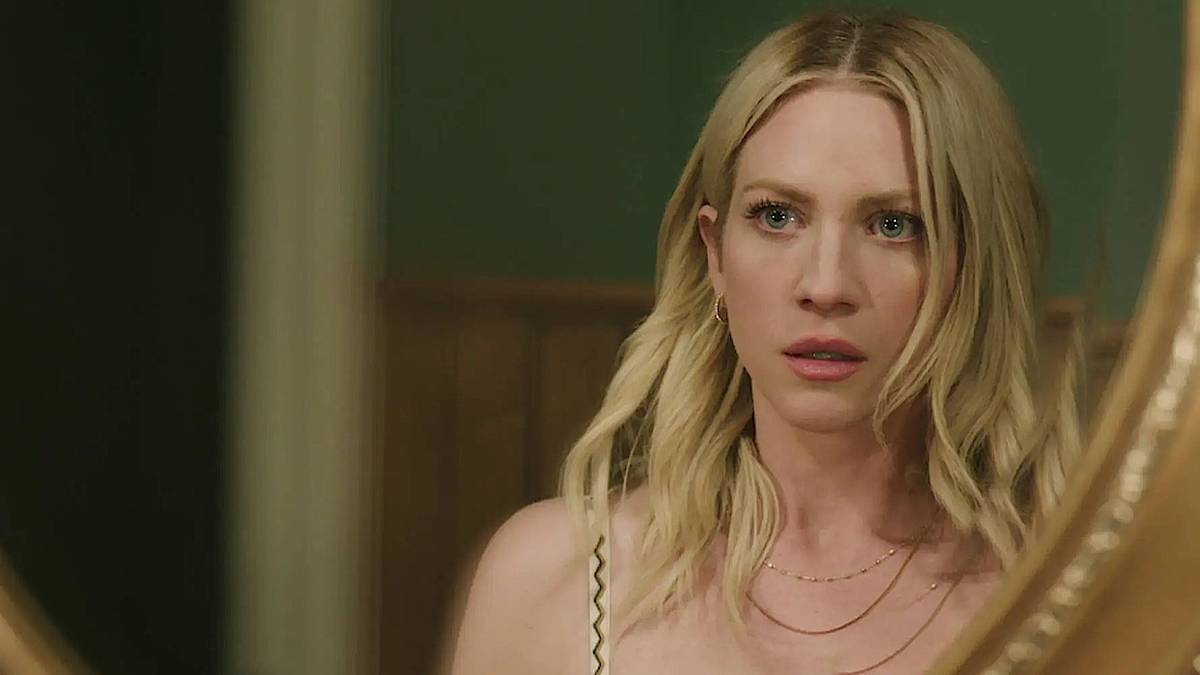 Big Little Lies' Fans Need To Stream Netflix's 'The Hunting Wives' Big Little Lies' Fans Need To Stream Netflix's 'The Hunting Wives'