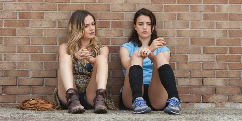 Emily Meade and Margaret Qualley in The Leftovers episode 1