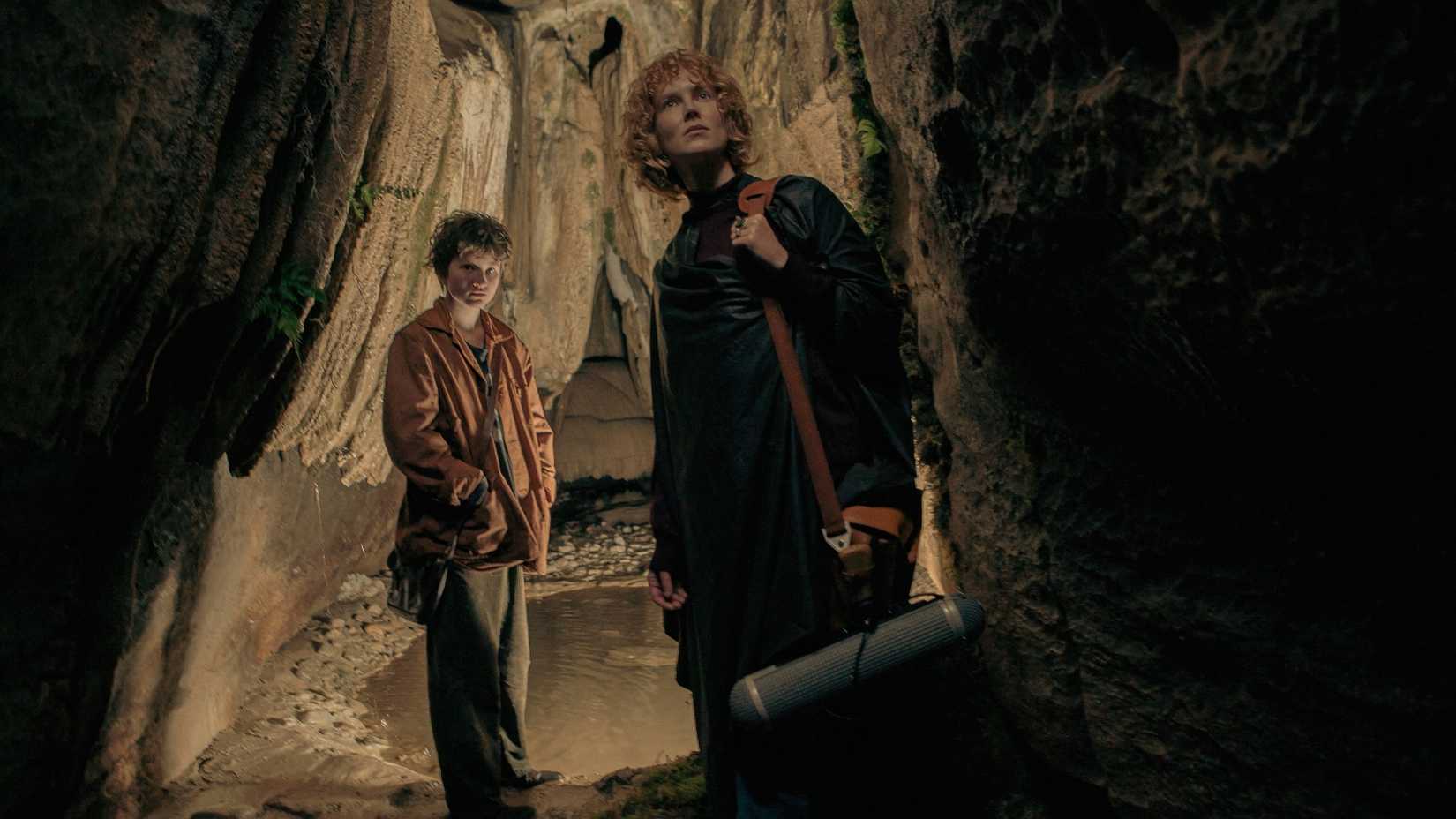 Jade Croot and Rosy McEwen in RABBIT TRAP