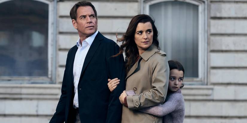 Tony, Ziva, and Tali embrace in NCIS: Tony & Ziva