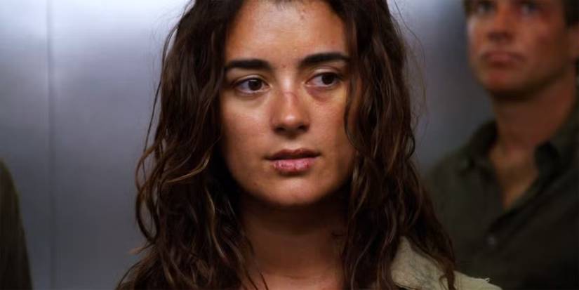 Ziva and David ride in an elevator in NCIS