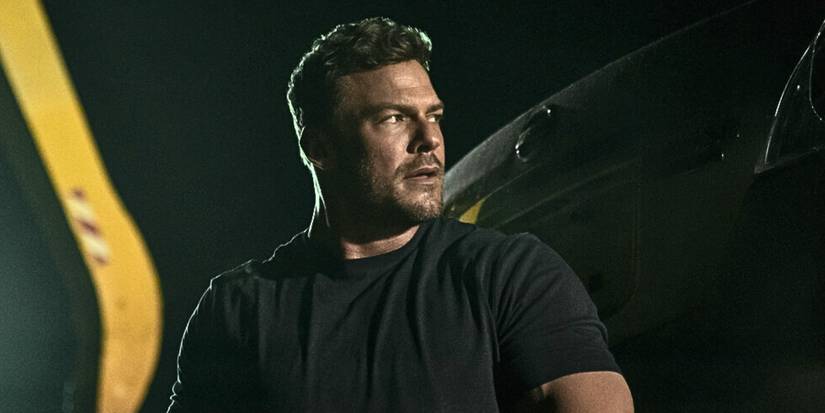 Alan Ritchson in Reacher Season 3