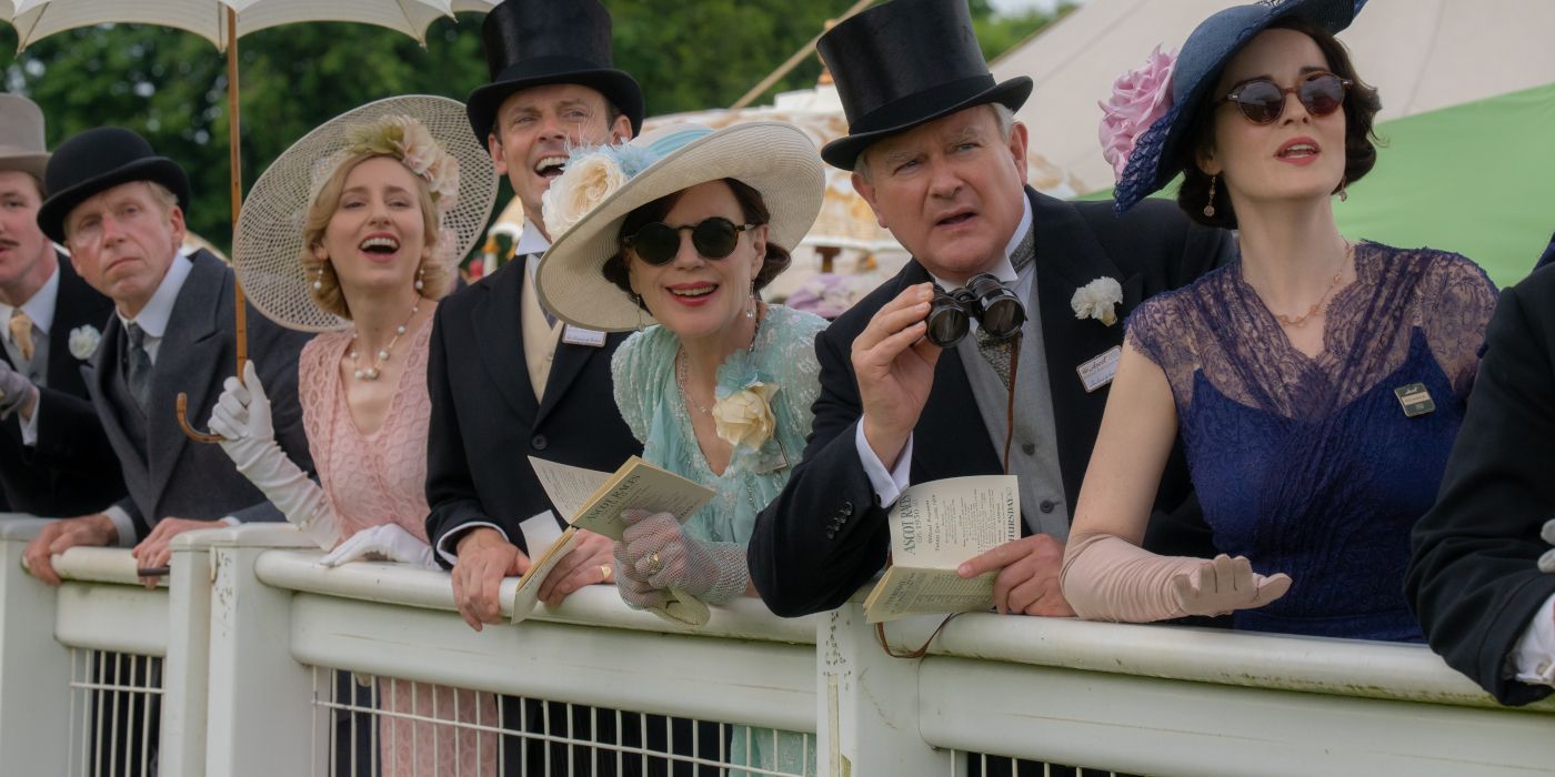 Elenco reunido em Downton Abbey: The Grand Finale
