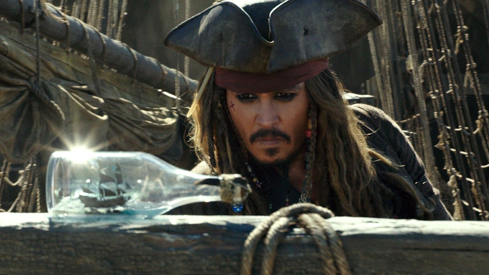 Johnny Depp como Capitão Jack Sparrow em Piratas do Caribe