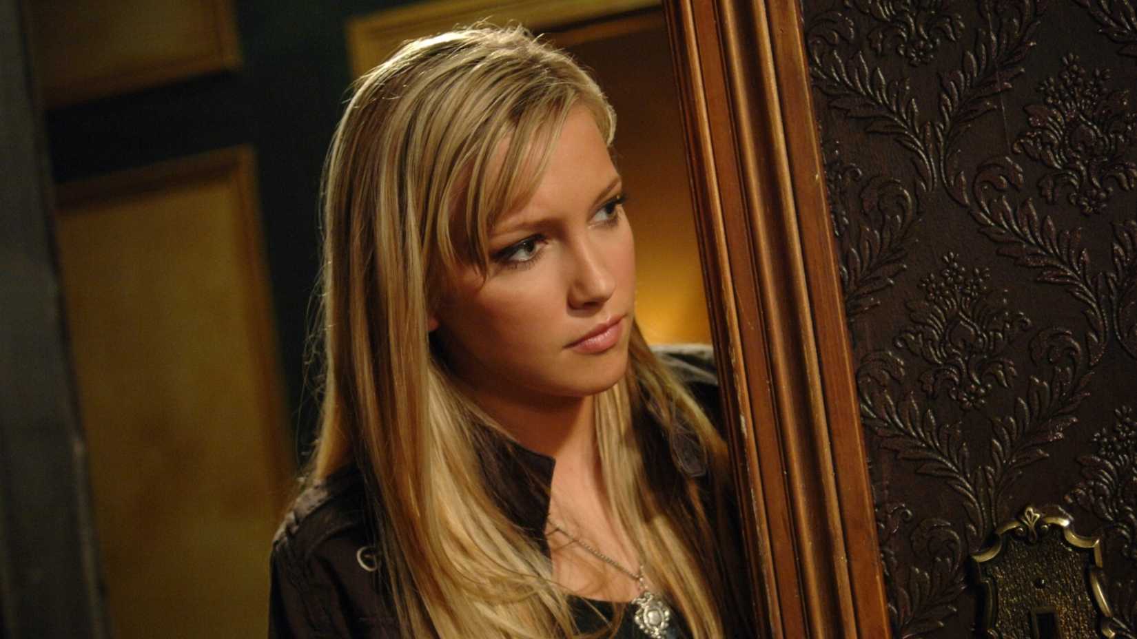 Katie Cassidy as Ruby in Supernatural