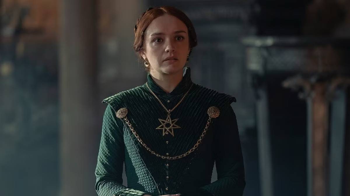House of the Dragon' Star Hits Back at "F-ing Horrible" Fans