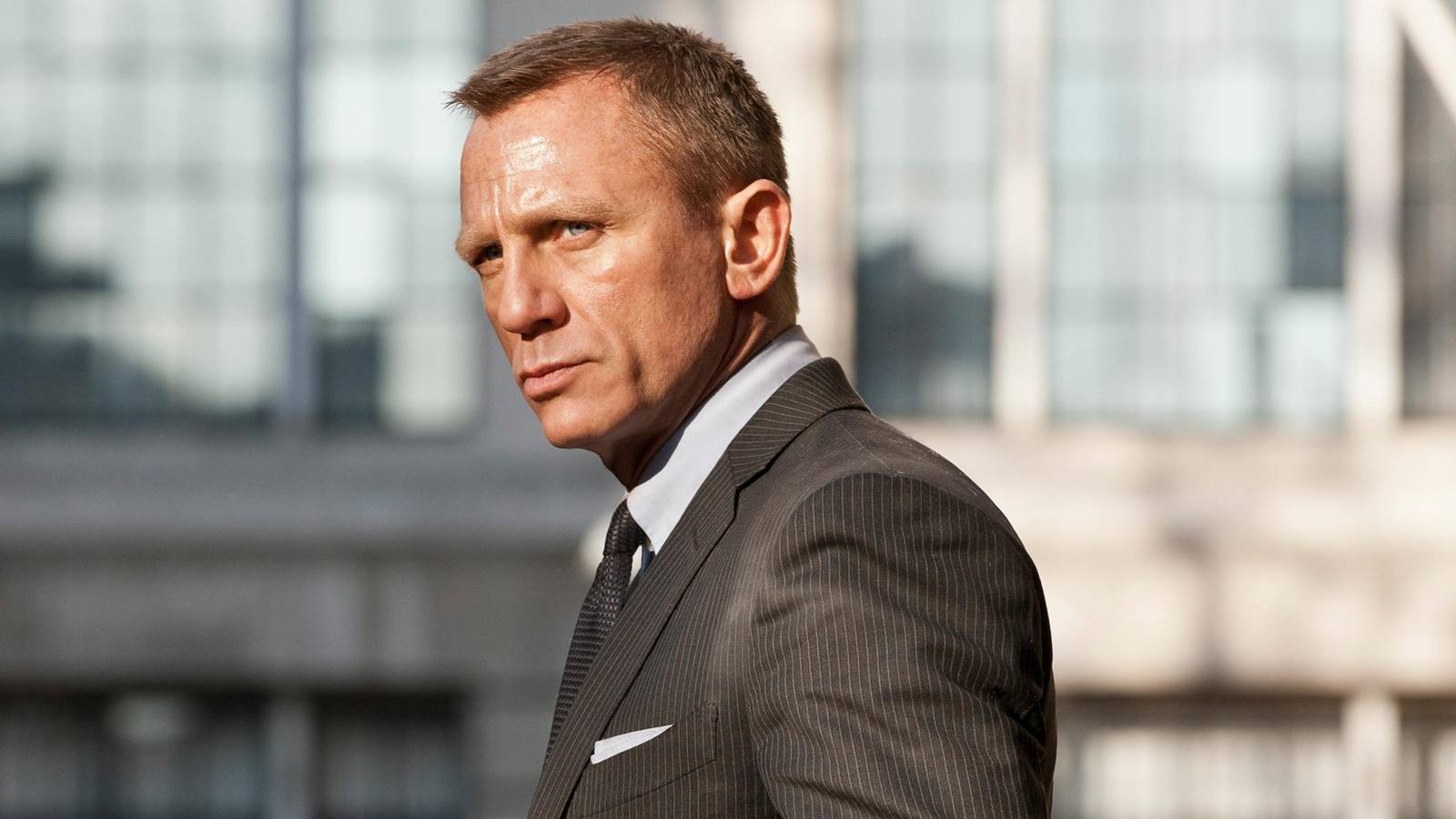 007 Reboot's Latest Update Is Sure to Anger "Old School" James Bond Fans: "He's a Modern Guy" - MovieWeb