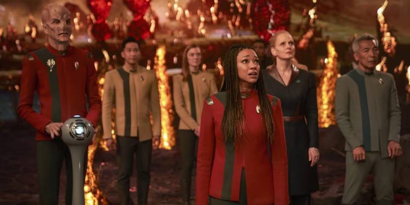 The cast of Star Trek: Discovery in the 32nd Century