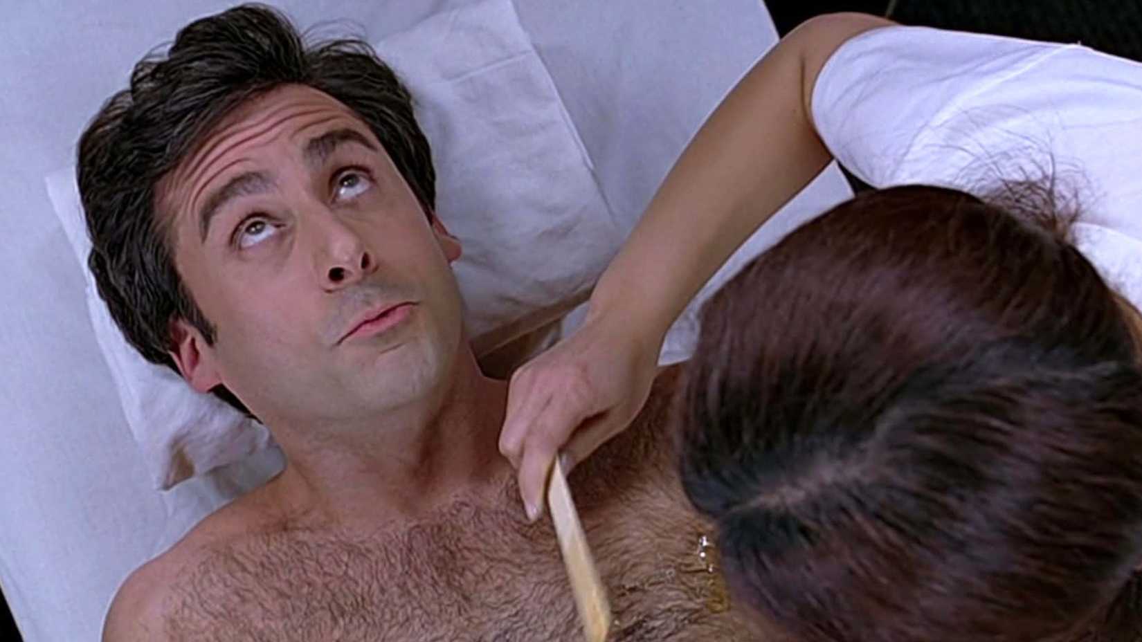 Andy (Steve Carell) prepares to get his chest waxed in The 40-Year-Old-Virgin (2005)