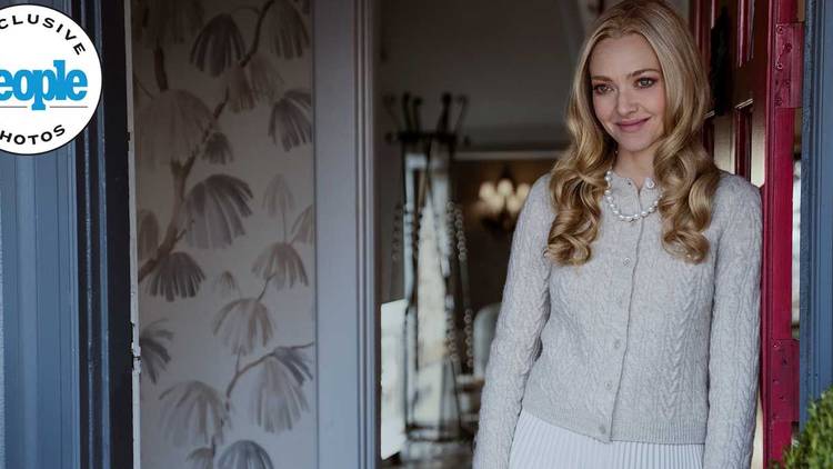 Sydney Sweeney és Amanda Seyfried a feszült thrillerben, A téboly otthona első hivatalos fényképei 14 A hosszú menetelés