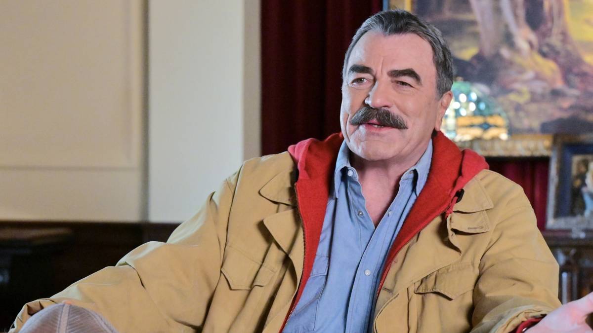 Why 'Boston Blue' Needs To Bring 'Blue Bloods' Frank Reagan Back