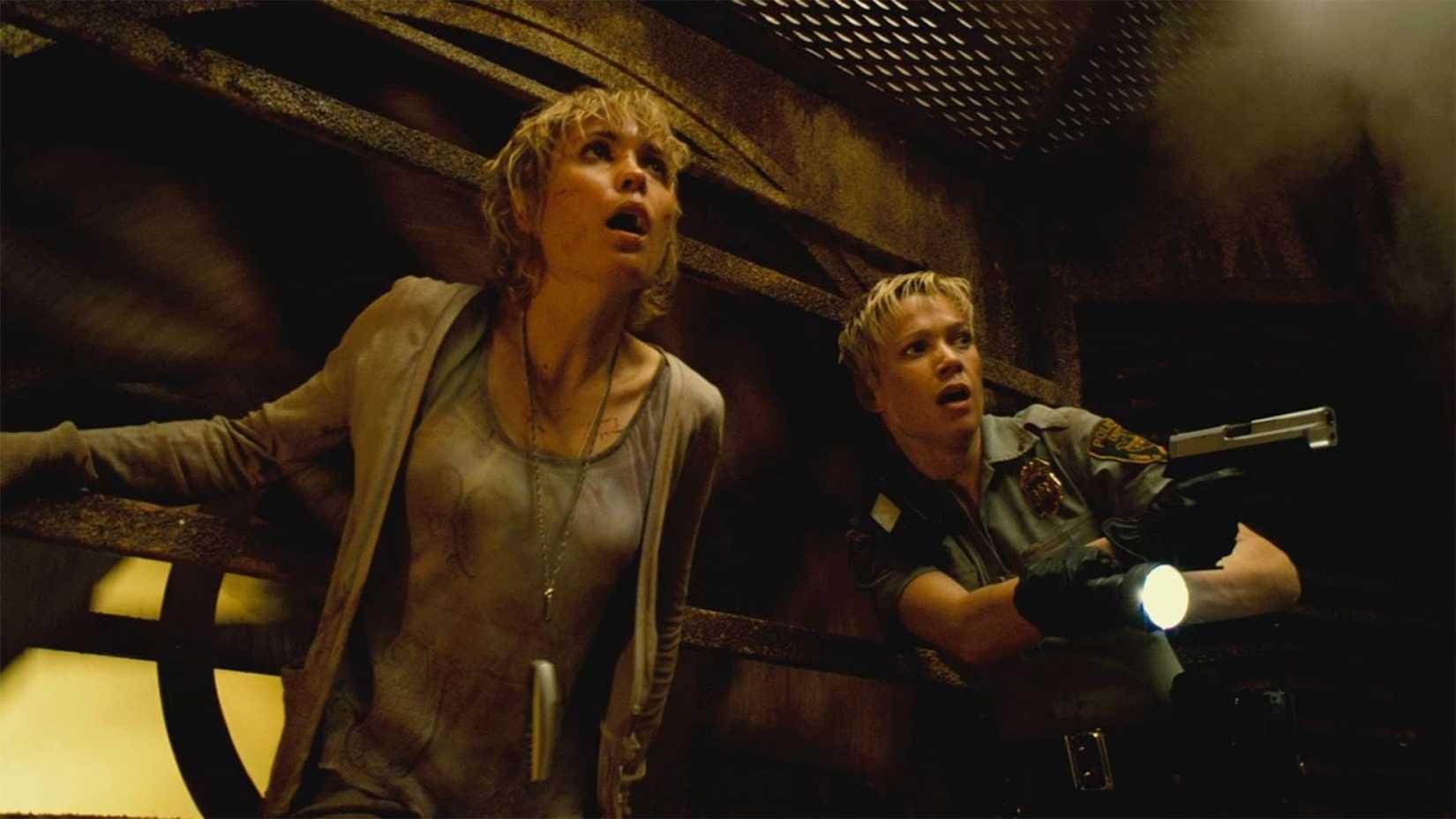 Radha Mitchell and Laurie Holden in 'Silent Hill' (2006)