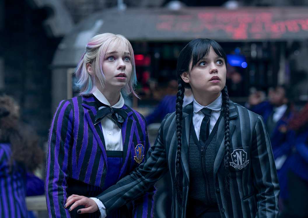10 Binge-Worthy Netflix Fantasy Shows That Are Better Than 'Harry Potter'