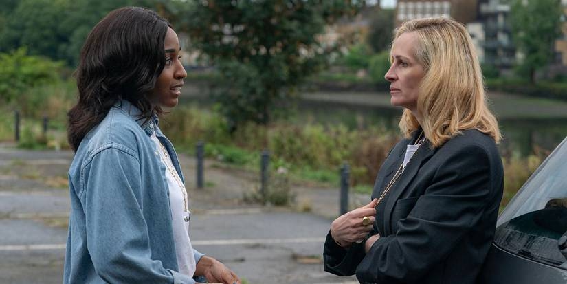 Ayo Edebiri and Julia Roberts in 'After the Hunt'
