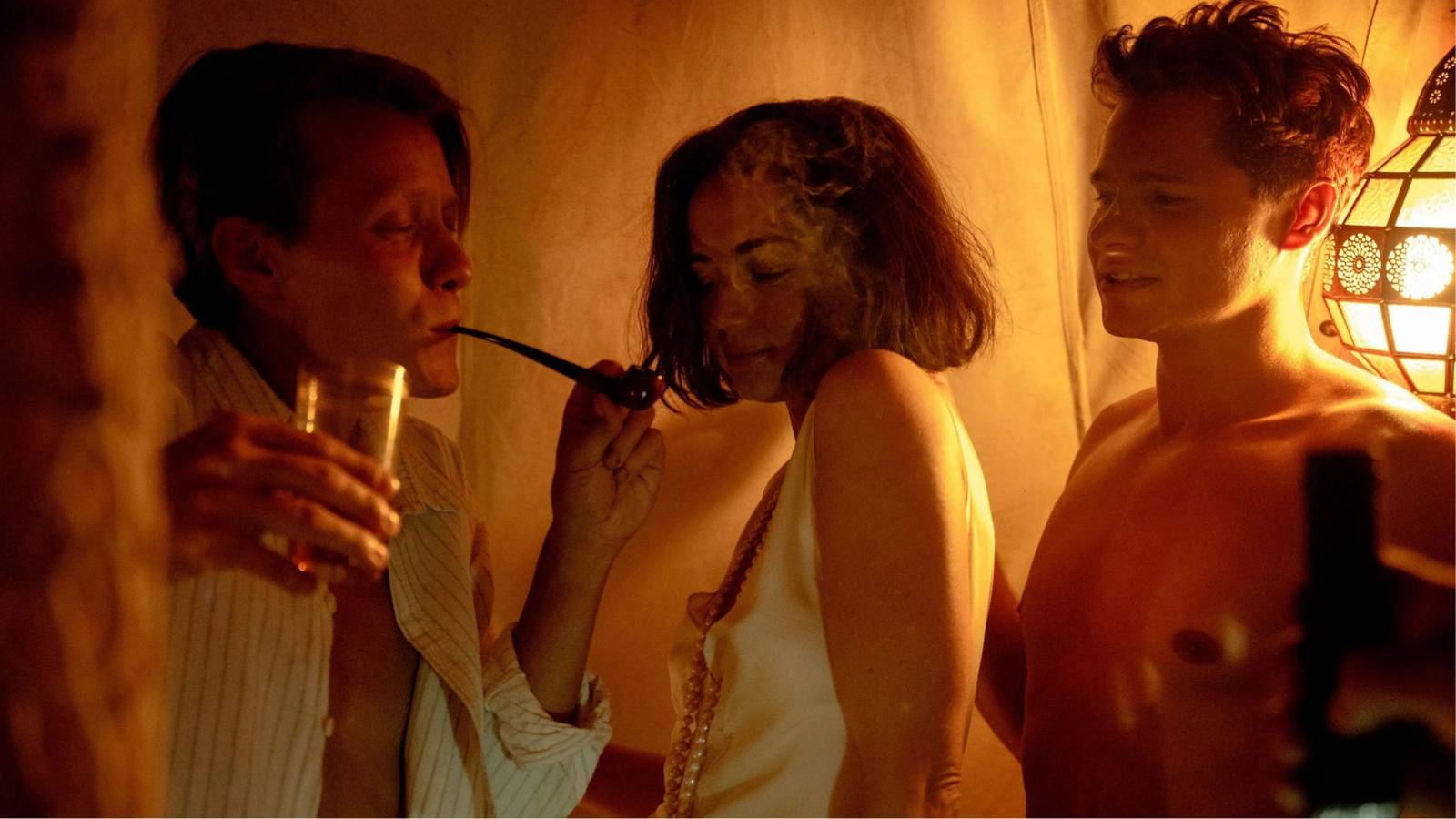 Ana de Armas & Sydney Sweeney's "Provocative" R-Rated Thriller ...