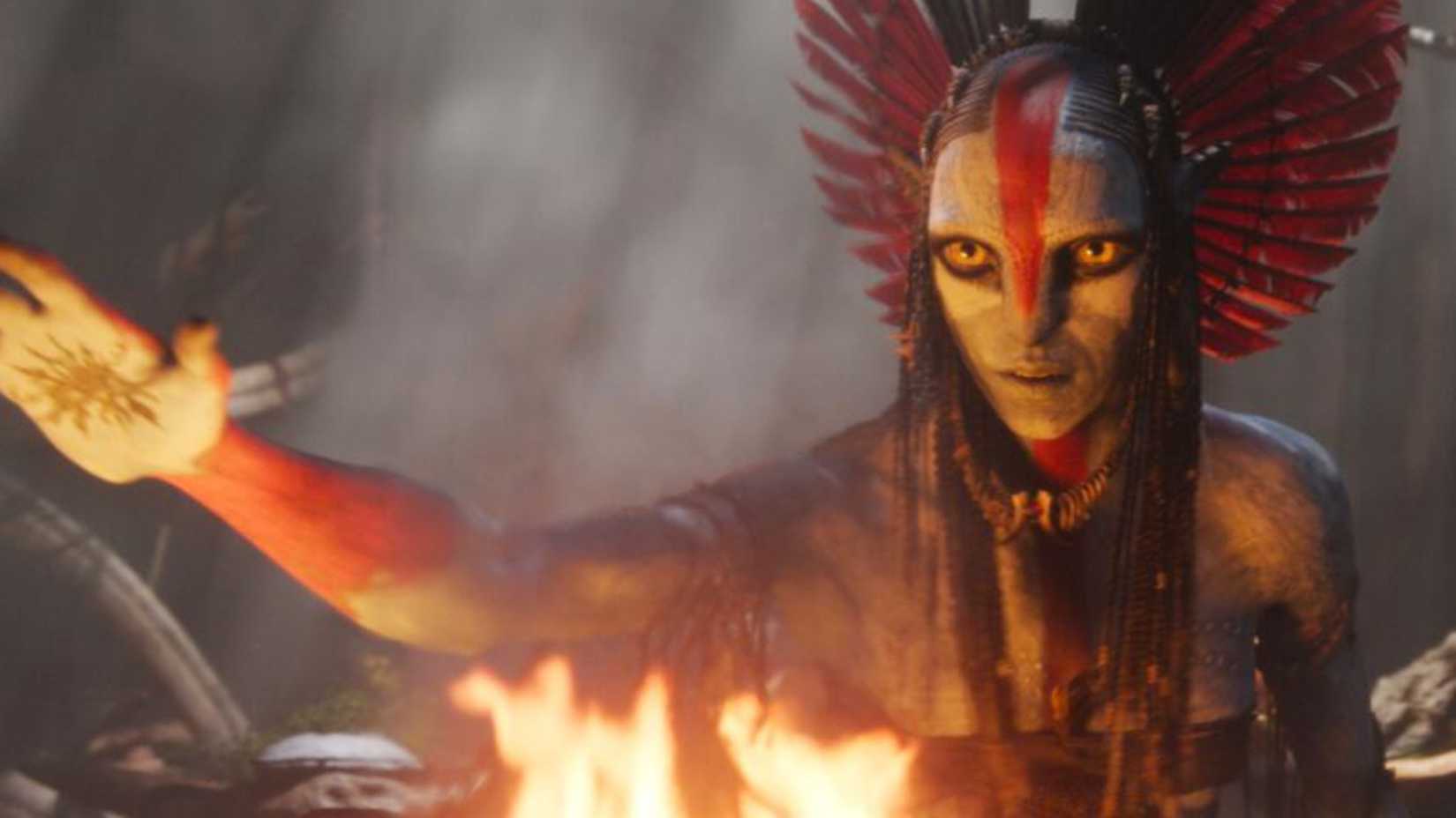 Varang raises a hand in Avatar: Fire and Ash