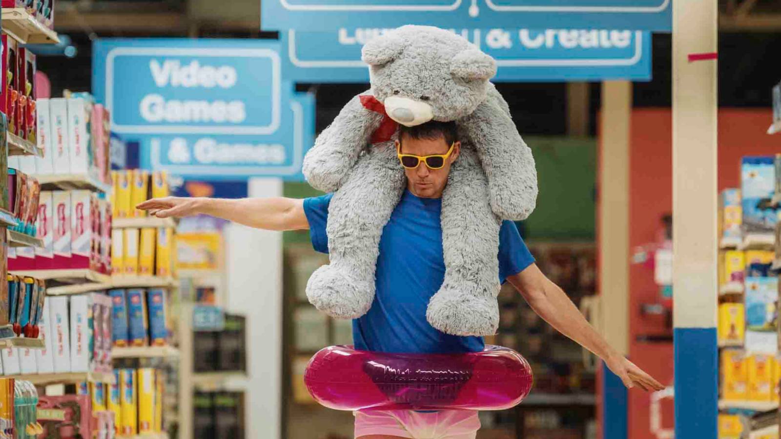 Channing Tatum Charms as a Lovable Criminal Channing Tatum Charms as a Lovable Criminal