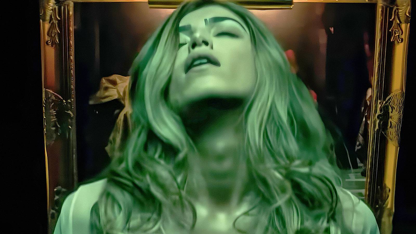 Director of the Horniest Horror Movie of the Year Reveals What Drew Her