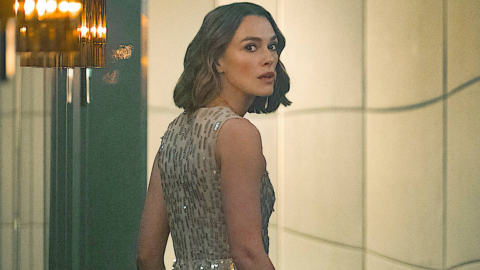 Keira Knightley's "Absolute Nonsense" Netflix Mystery Thriller With a 27% RT Score, Dominates Streaming Keira Knightley's "Absolute Nonsense" Netflix Mystery Thriller With a 27% RT Score, Dominates Streaming