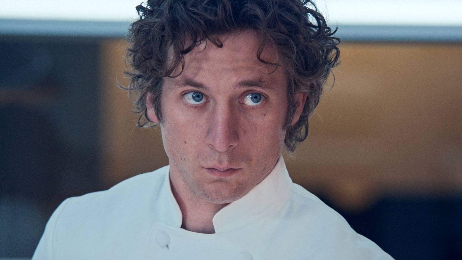 ‘Mandalorian & Grogu’s Jeremy Allen White Teases Rotta the Hutt Role