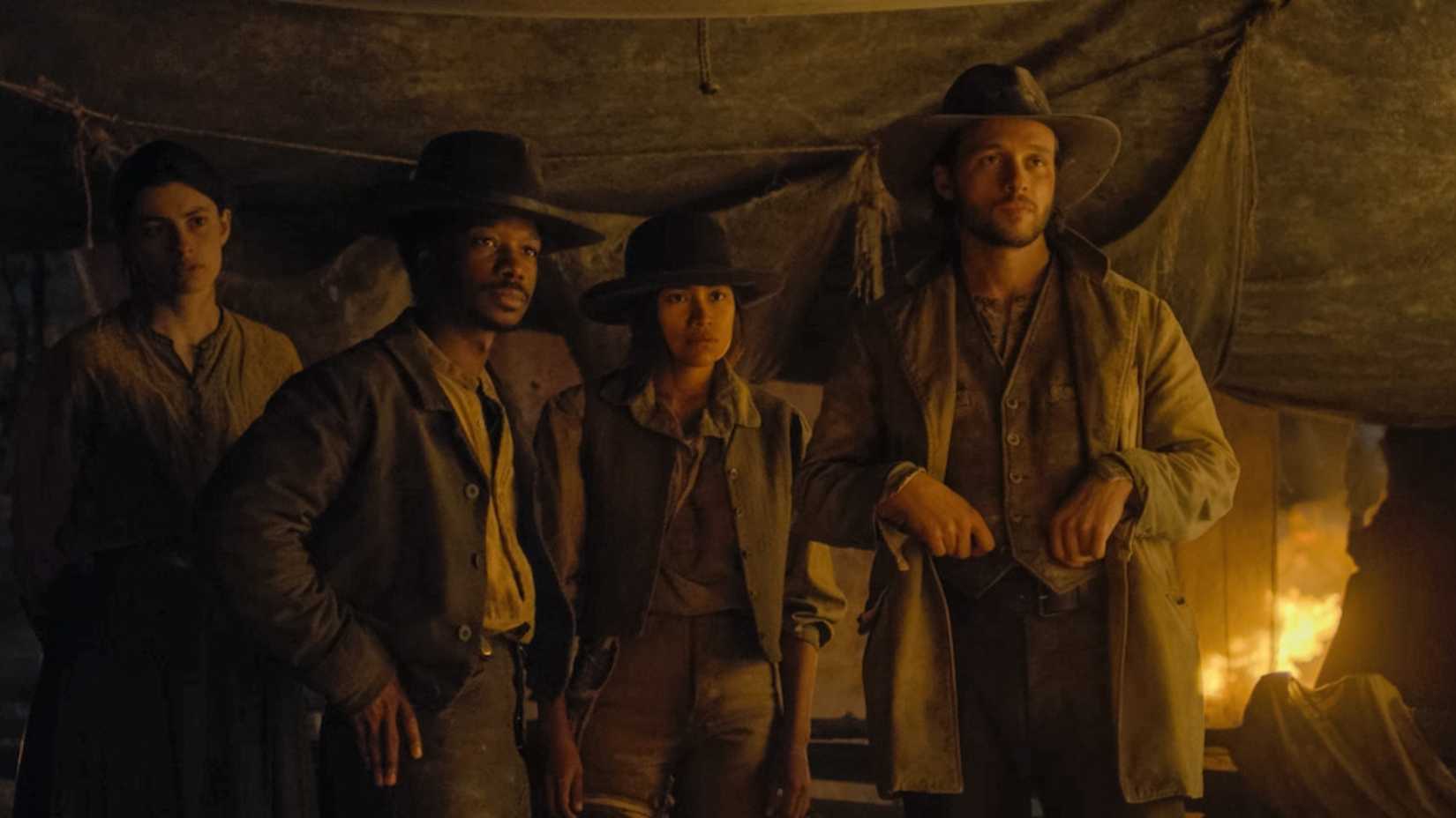 Nick Robinson and Lamar Johnson in The Abandons