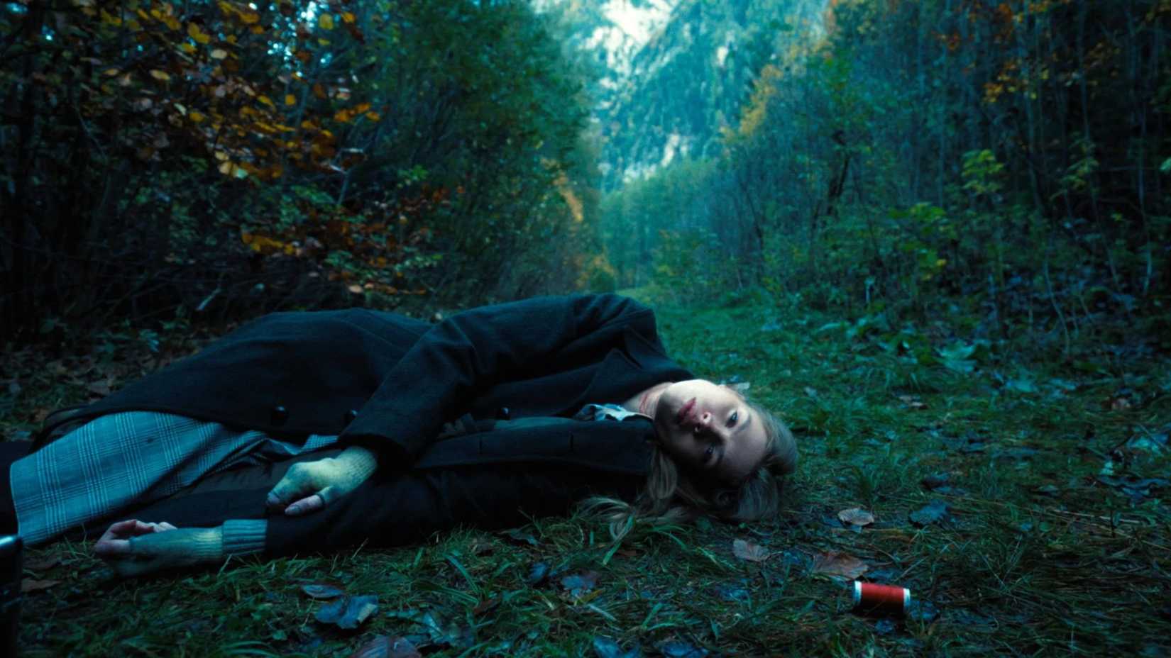 Eve Connolly dalam film 'Sew Torn' tahun 2024.