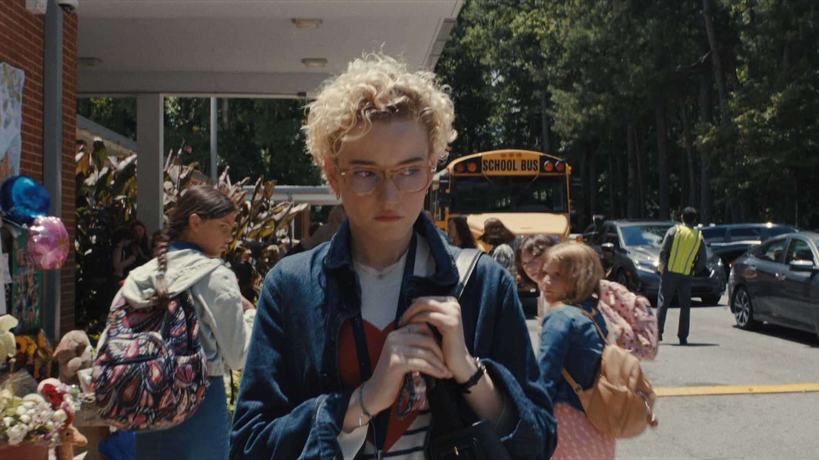 Julia Garner stars in 'Weapons'