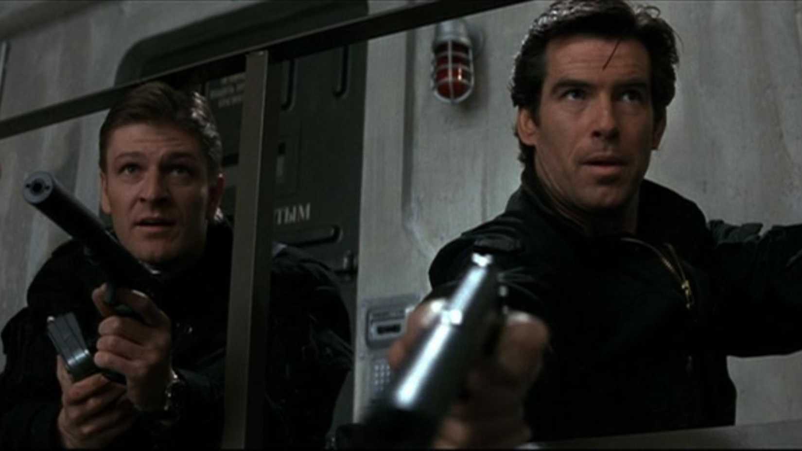 Alec and Bond aim guns in GoldenEye
