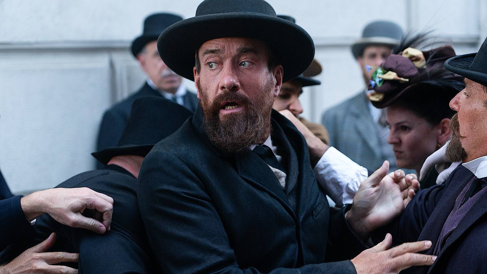 Matthew MacFadyen in Death by Lightning on Netflix