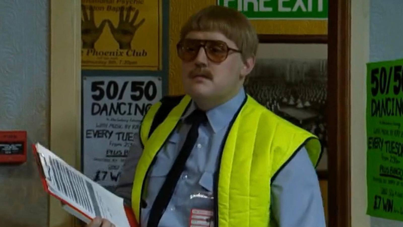 British Comedian Peter Kay Rejected Netflix's Offer to Stream 'Phoenix Nights' Over Woke Trigger Warnings