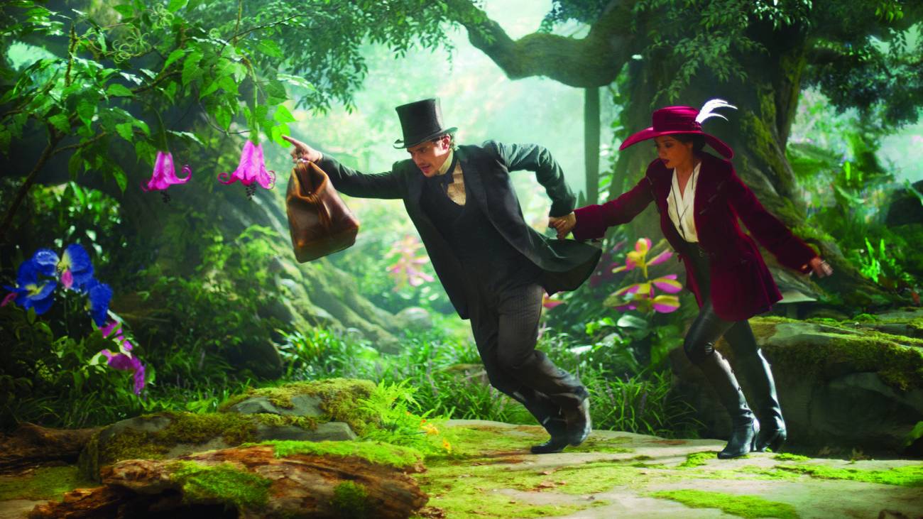 James Franco Mila Kunis Oz the Great and Powerful