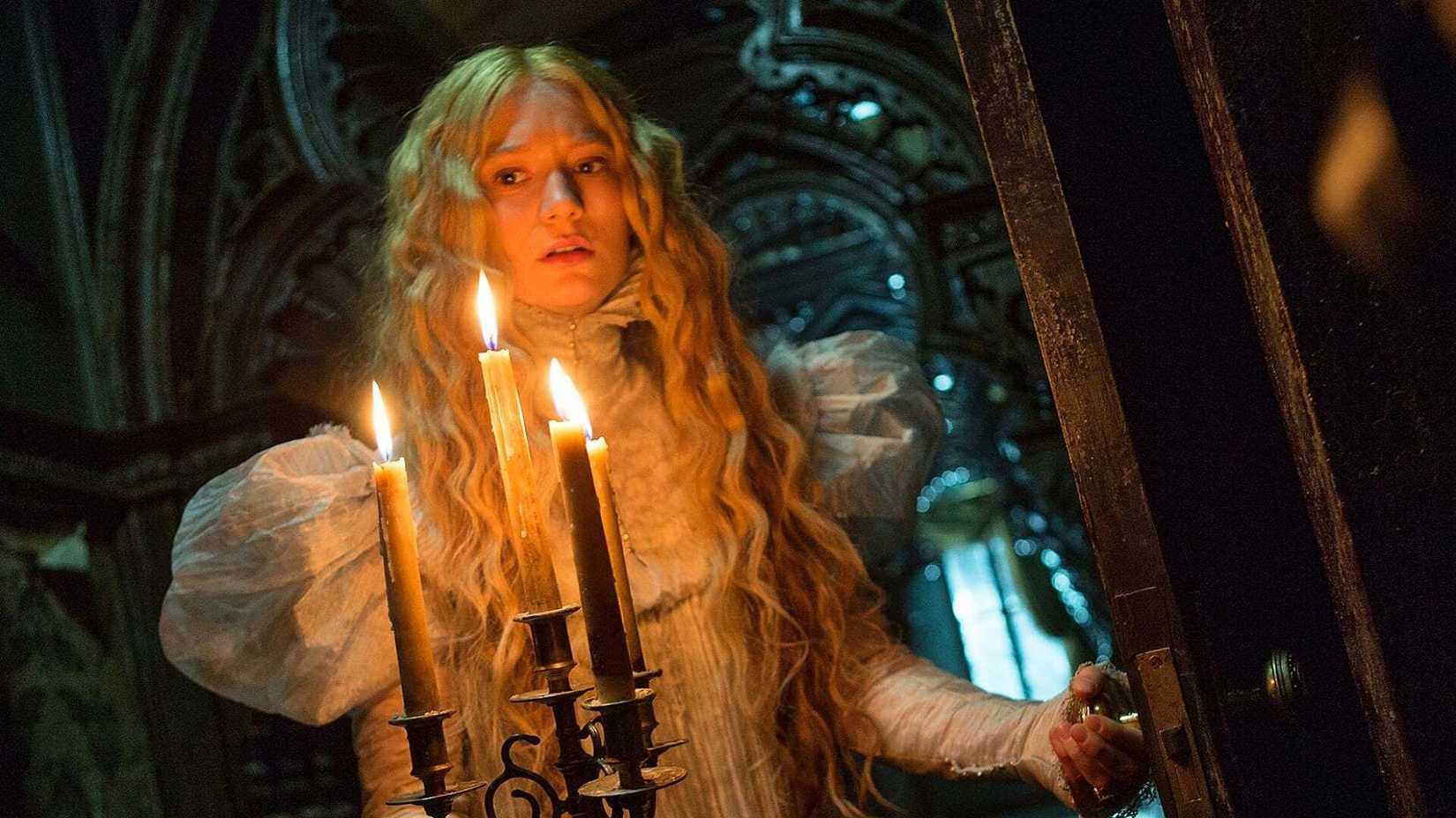 Mia Wasikowska Crimson Peak