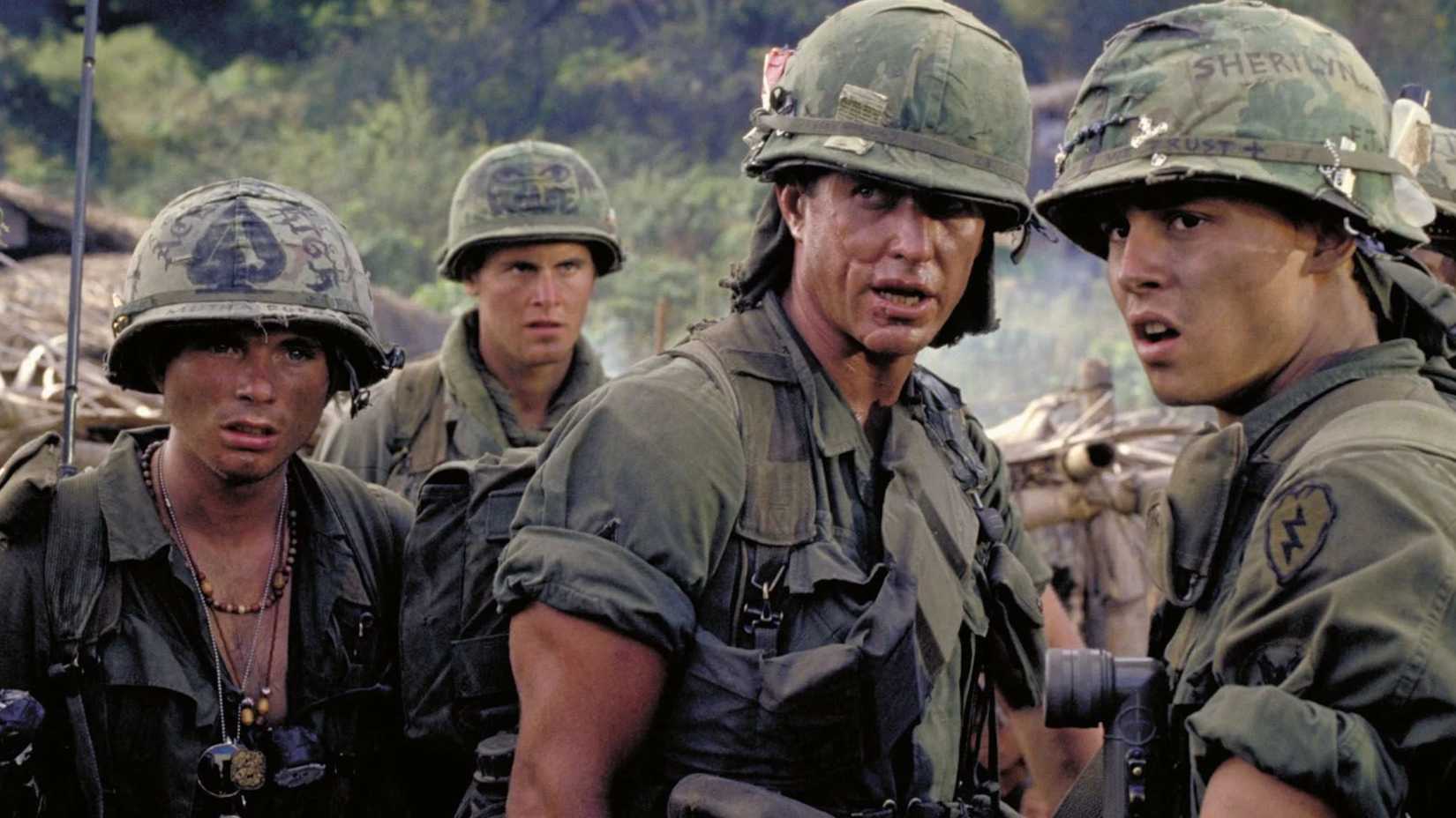 Mark Moses, James Terry McIlvain, Tom Berenger, and Johnny Depp in Platoon
