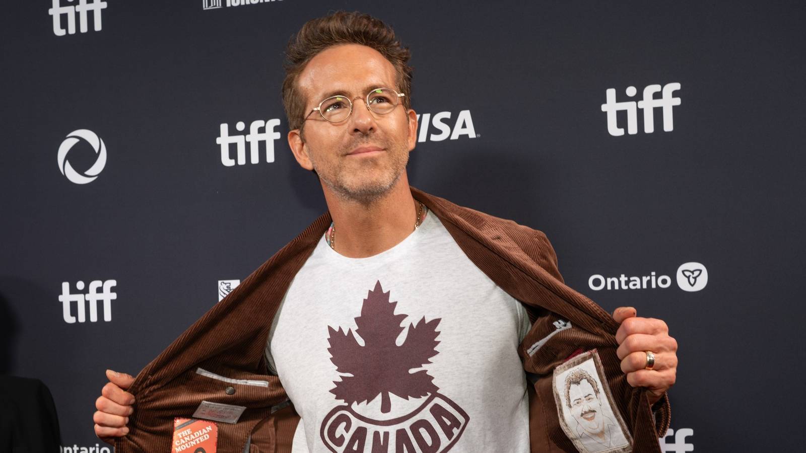 Ryan Reynolds Officially Rebooting CIA Spy Thriller Series for Disney
