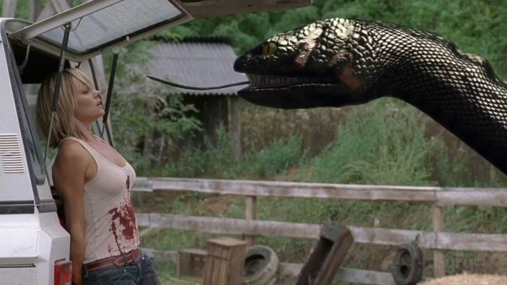 A woman facing a large snake in Anaconda 3: Offspring