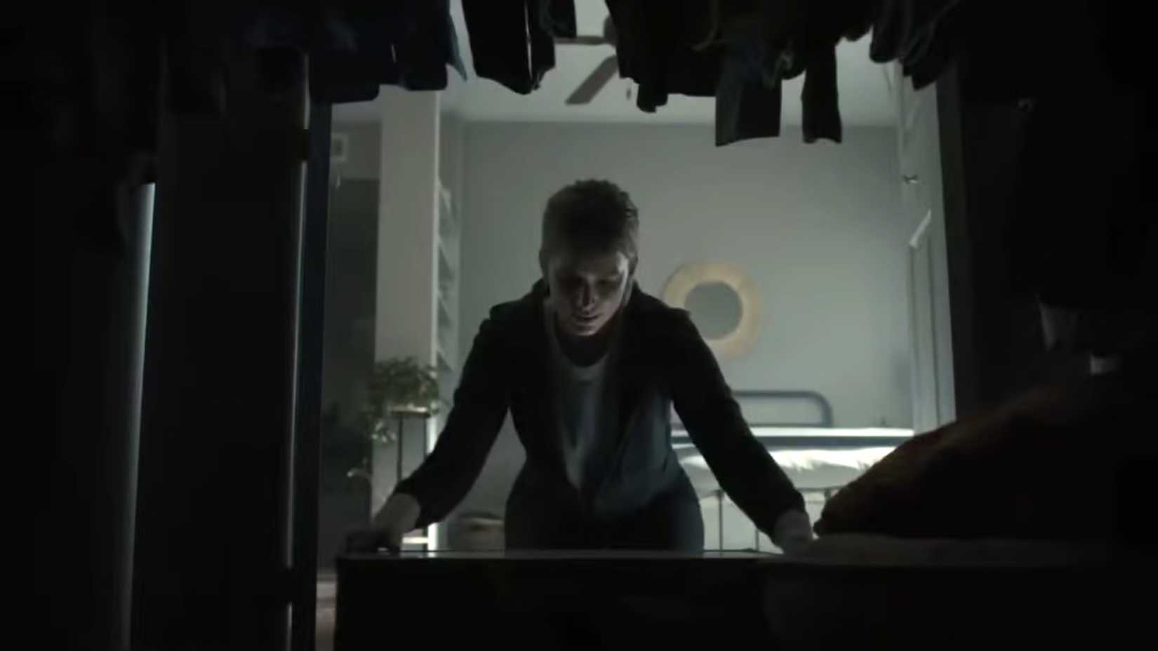 Vanessa touches a box in Five Nights at Freddy's 2