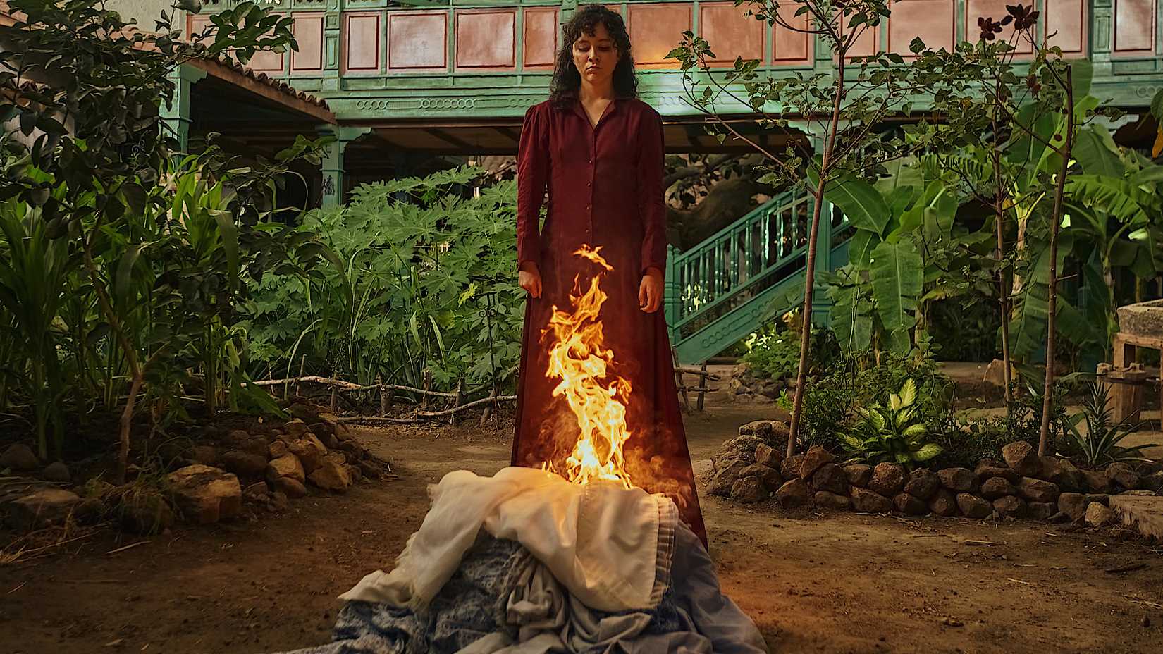 A Woman by a Fire in One Hundred Years of Solitude