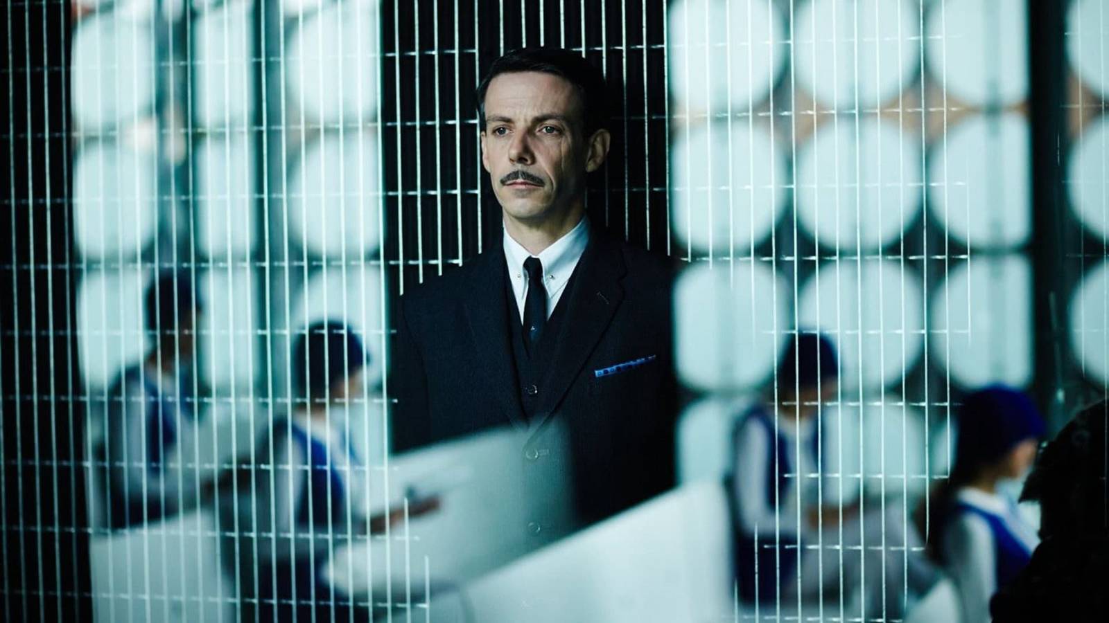 10 Sci-Fi Movies So Confusing, You'll Need to Watch Them Twice