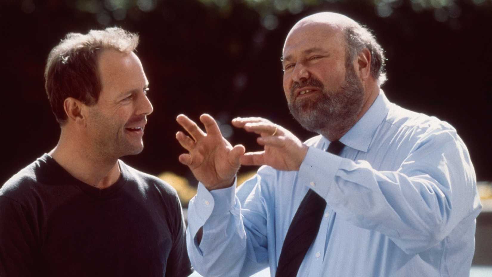 Rob Reiner and Bruce Willis filming The Story of Us 