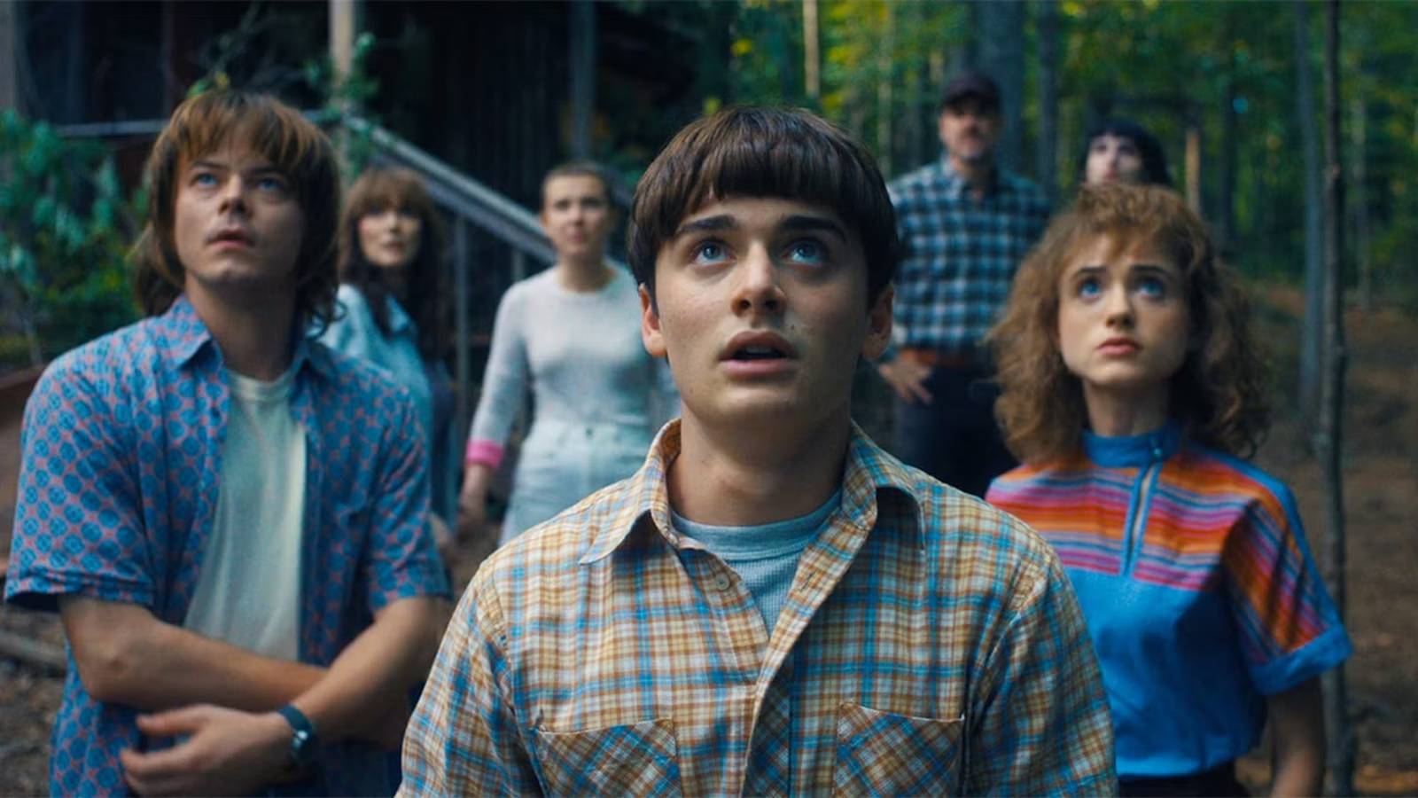 'Stranger Things' Came Close To Saving Joyce's Disappointing Character Arc