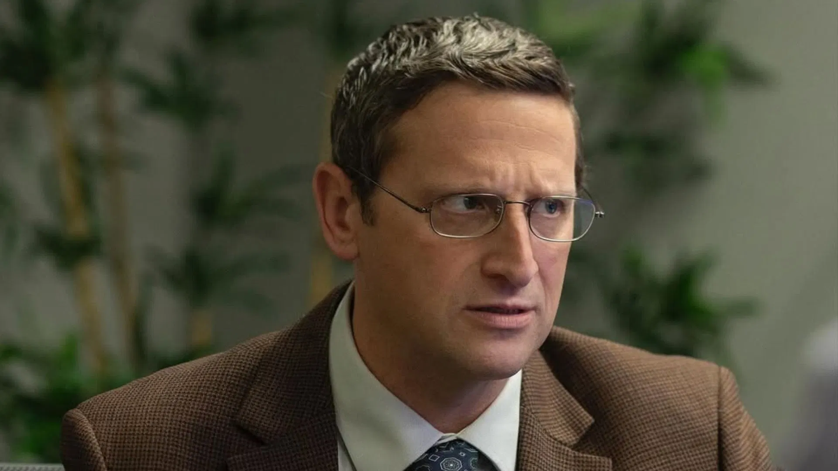 Tim Robinson in glasses
