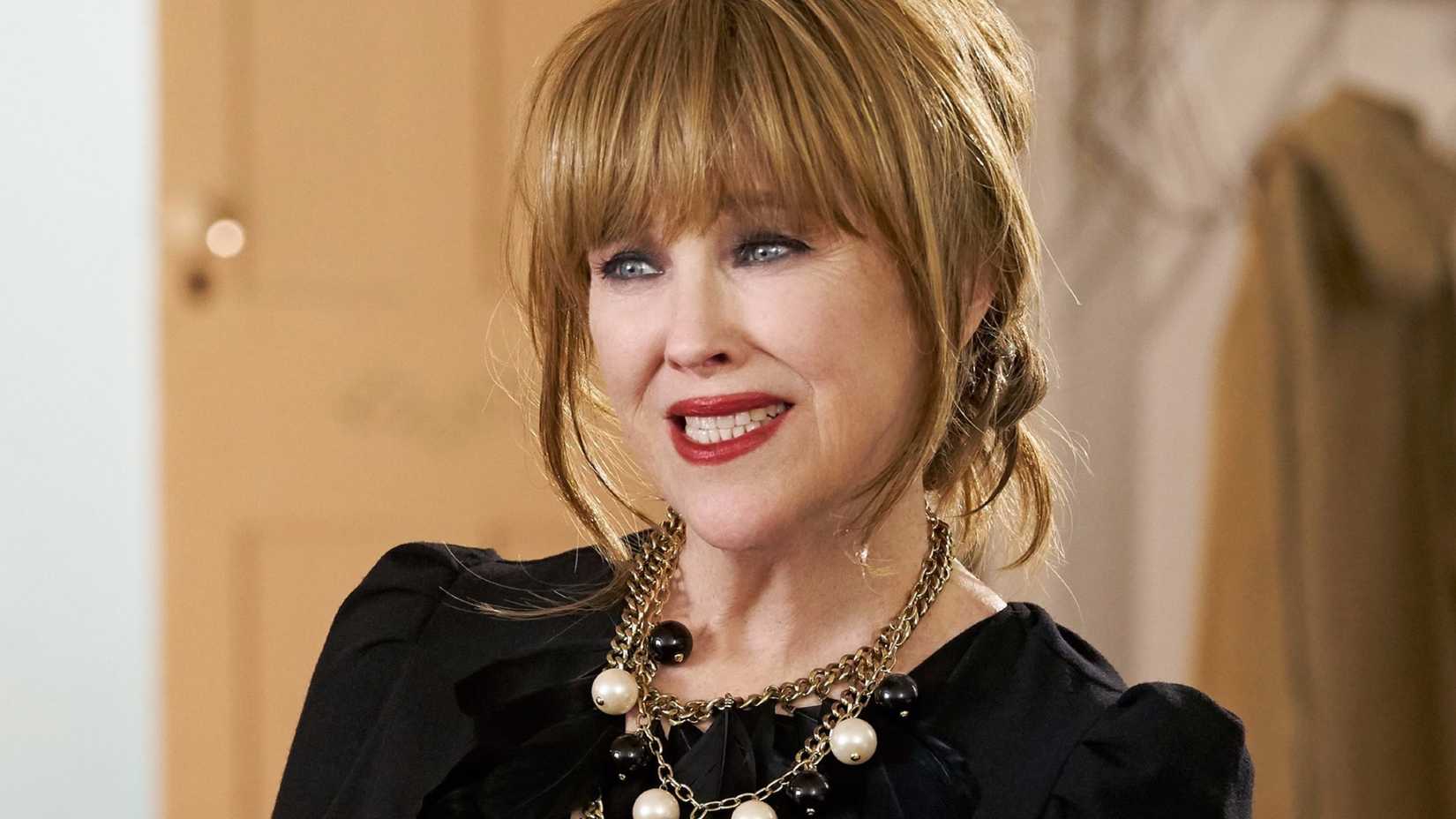 Catherine O'Hara in sitcom Schitt's Creek